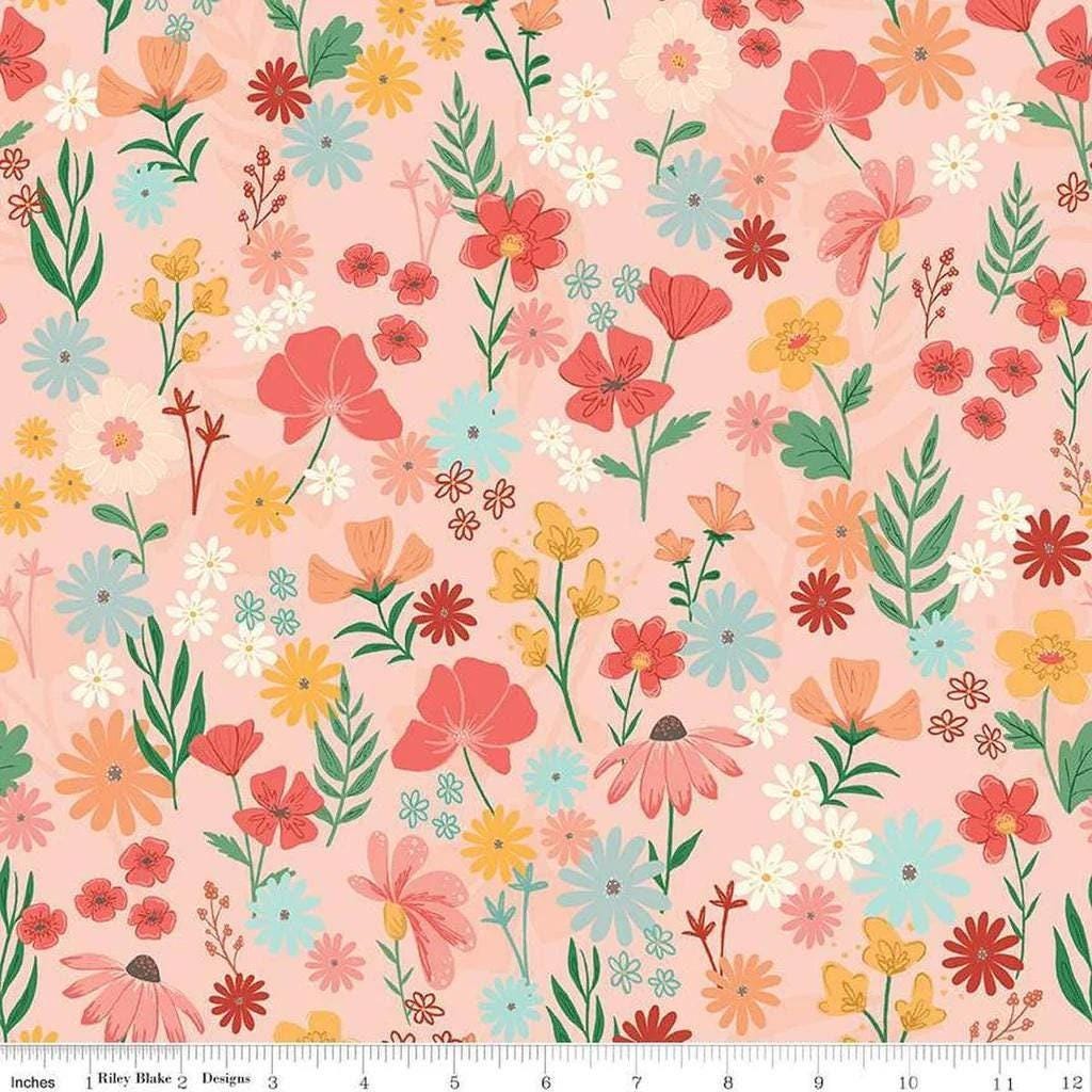 Stay Wild Main in Peaches 'n Cream - 1/2 Yard Increments, Cut Continuously - by Minky Kim for Riley Blake Designs