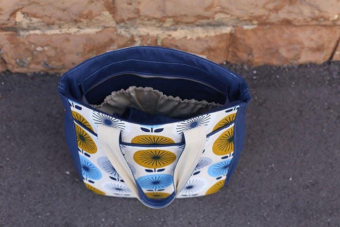 Super Tote Bag Pattern by Noodlehead