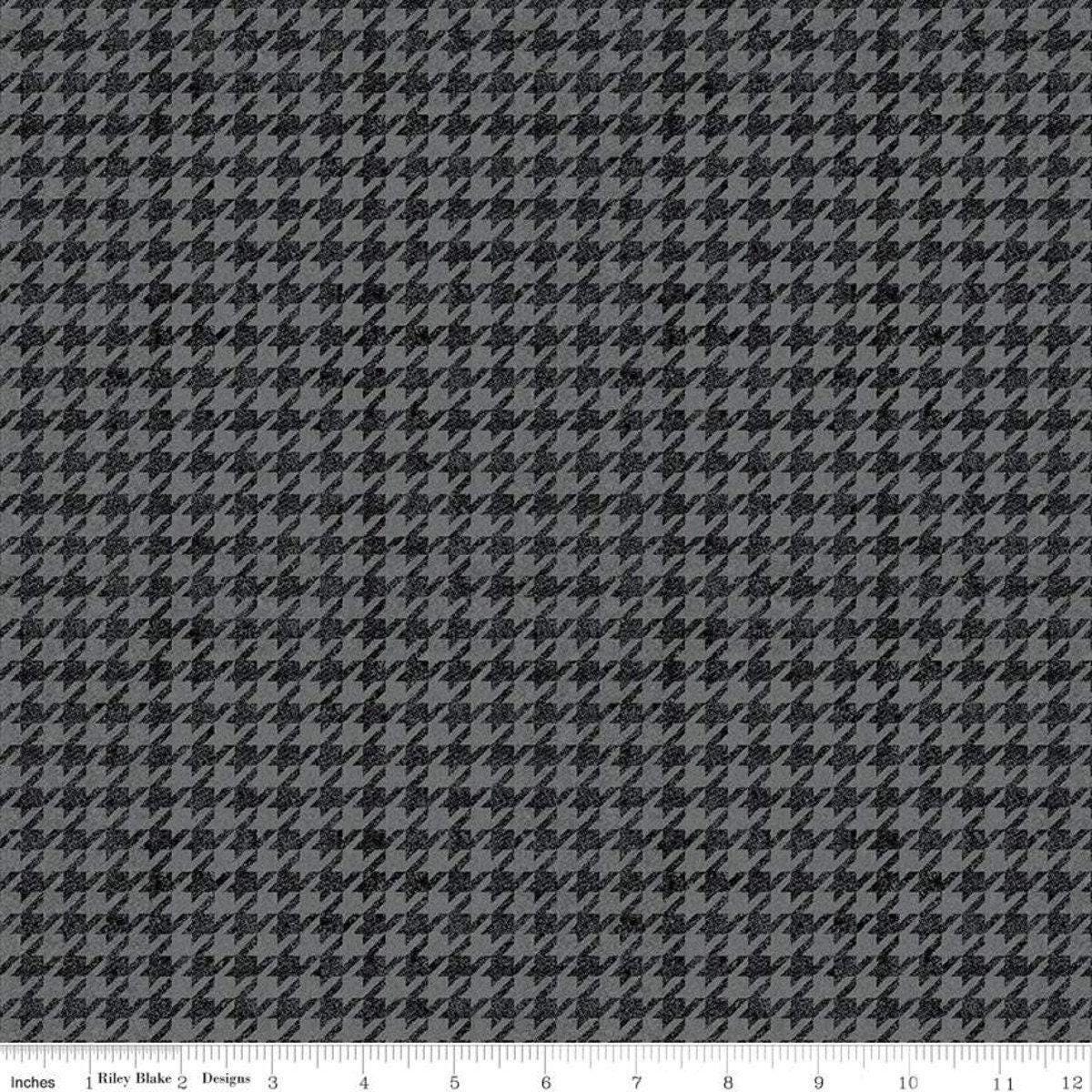 All About Plaids Houndstooth Black - 1/2 Yard Increments, Cut Continuously - by Riley Blake Designs