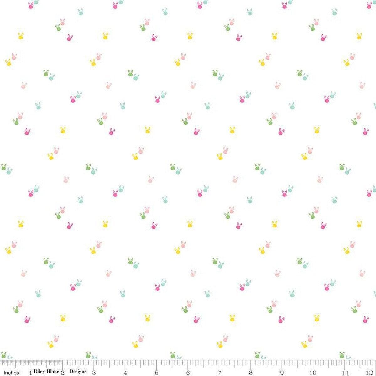 Creamy White Bunnies Seasonal Basics - 1/2 Yard Increments, Cut Continuously - by Christopher Thompson for Riley Blake Designs
