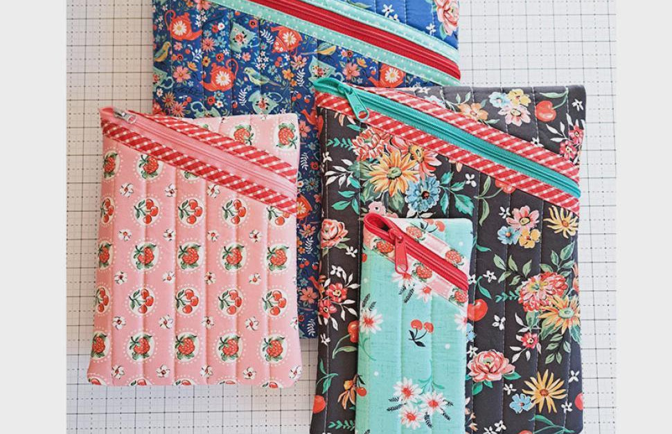Hemingway Pouch Pattern by Center Street Quilts